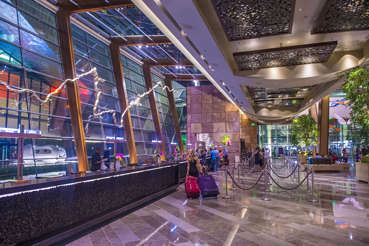 casino_website_0002_casino-get in touch-casino lobby area
