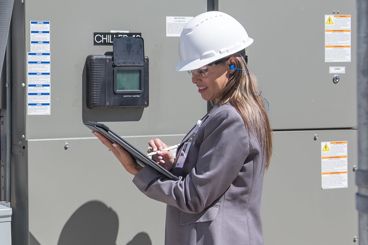 government_website_0001_operations and maintenance-get in touch-IFM-Chiller-8