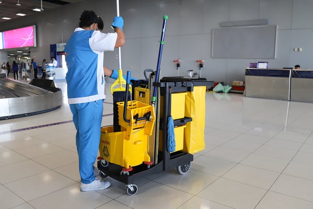 what we do__0001_what we do-aviation-floor cleaning at the airport