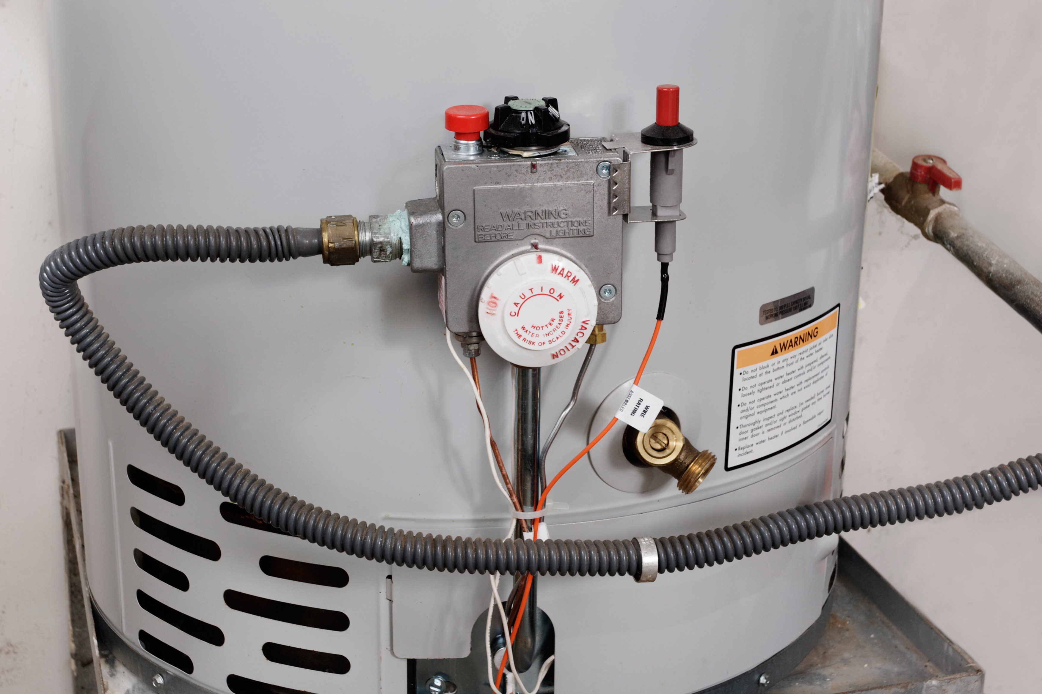 How to Flush Sediment out of a Water Heater Tank